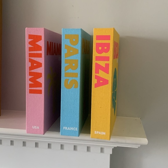 Colorful City-Themed Decorative Book Set set of 3 Preppy Room Decor Aesthetic - Picture 10 of 11